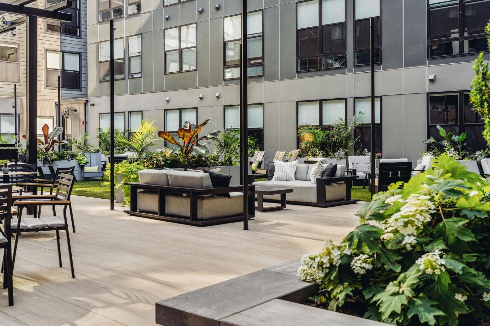 Luxury Apartments By Hyatus At The Asher Stamford Dış mekan fotoğraf